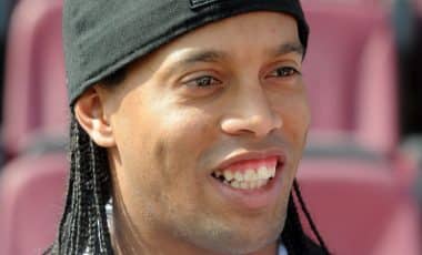 Ronaldinho accusé d'escroquerie dans une affaire de crypto-monnaie